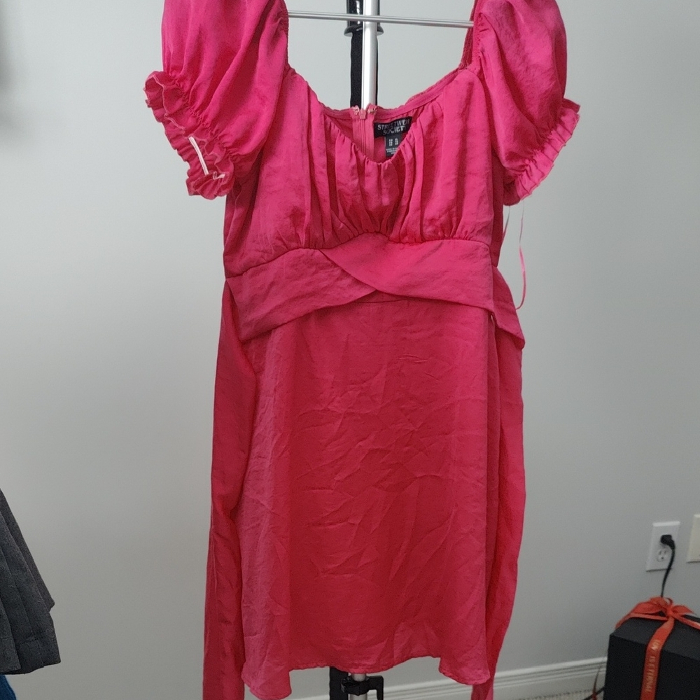 Streetwear Society Vibrant Pink Puff Sleeve Dress